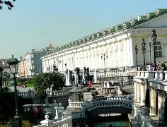 马图林：我们要让亚历山大远离舒适区让他尽可能打得难受的简单介绍