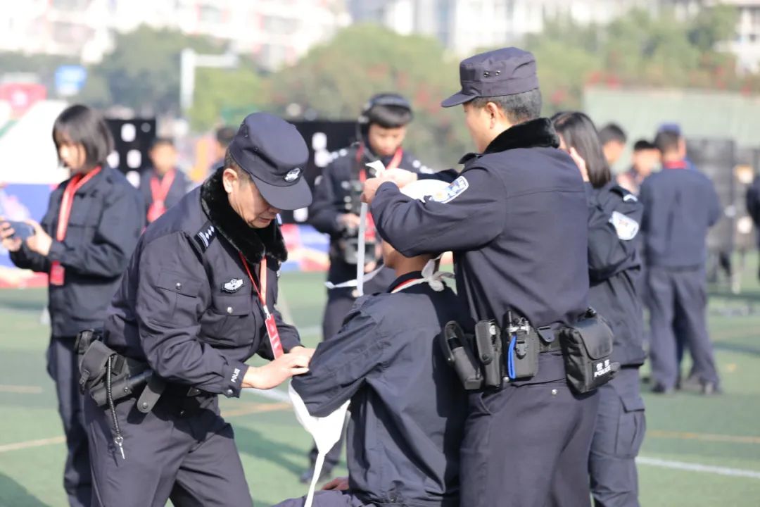 包含硬汉之战！欧洲预选赛决赛圈即将打响战鼓的词条